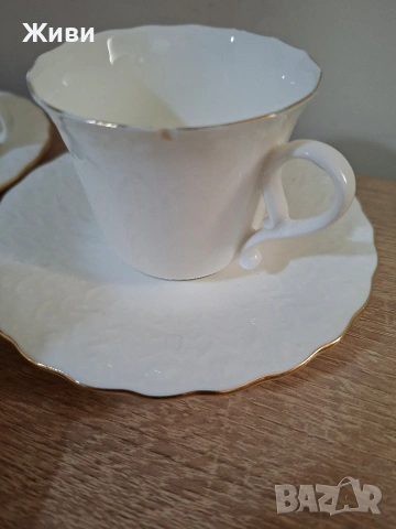 Сервиз за кафе от фин костен порцелан!, снимка 6 - Сервизи - 53785837