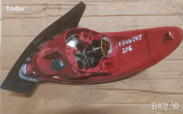 ляв стоп Peugeot 206, снимка 2 - Части - 50950969