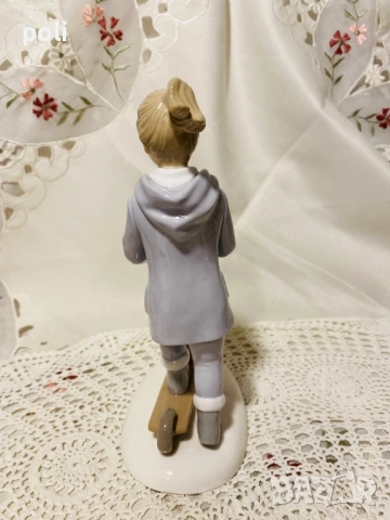 порцеланова статуетка, снимка 6 - Статуетки - 52942174