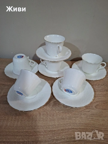 Сервиз за кафе от фин костен порцелан!, снимка 9 - Сервизи - 53785837