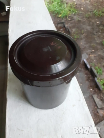 Стара бакелитена кутия с капак на винт, снимка 2 - Антикварни и старинни предмети - 53470227