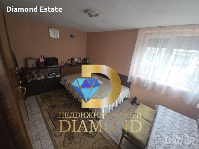 Двуетажна къща близнак в Димитровград, кв. Марийно, снимка 11 - Къщи - 53995423