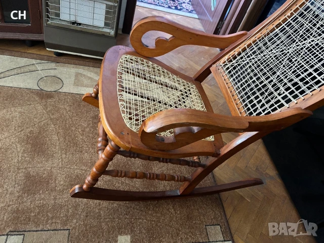 Масивен автентичен люлеещ стол, снимка 3 - Антикварни и старинни предмети - 51421725