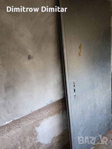 Голяма метална врата 90/95 х 1.85/1.90 СПЕШНО!!!, снимка 4 - Строителни материали - 52328632