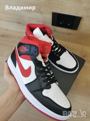 nike Jordan 1 mid gym red black white Мъжки Обувки 44 EUR+ Кутия, снимка 5 - Маратонки - 46522003