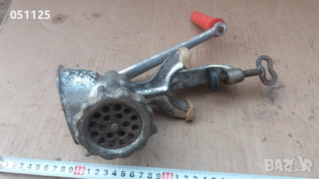 стара соц. масивна месомелачка , снимка 8 - Антикварни и старинни предмети - 54034178