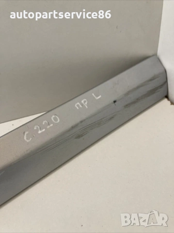 Лайсна за облицовка на предна лява врата за Mercedes C220 CDI CL203 (2007) A2036902982, снимка 3 - Части - 53862455