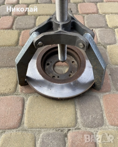 Скоба за вадене на лагери. 