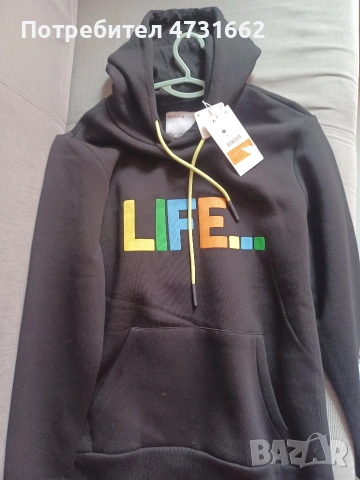 Суичър Bershka  НОВ,с етикет, размер S , снимка 3 - Суичъри - 53400075