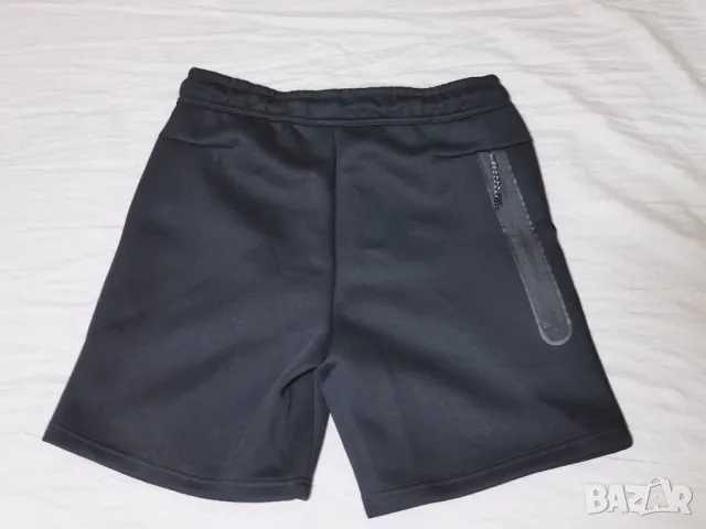 Nike Tech Fleece Къси Гащи, снимка 2 - Спортни дрехи, екипи - 50253002
