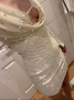 Бежова рокля с перли дълъг ръкав лъскава къса гол гръб, снимка 2