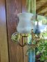 Уникални старинни месингови аплици с красиви стъкленици и фигурки Амурчета , снимка 1 - Лампи за стена - 45312927