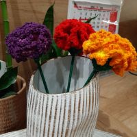 Плетени цветя- рози, лалета, карамфили, снимка 11 - Изкуствени цветя - 45008729