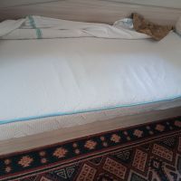 Единично легло с матрак, снимка 2 - Спални и легла - 45237339