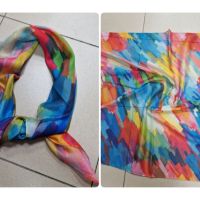 Красив дамски шал в различни принтове 70/70см, 100 процента памук, снимка 4 - Шалове - 45659921