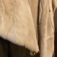 Красиво кожено палто, снимка 14 - Палта, манта - 45093850