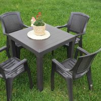 Продавам градински комплект - маса с 4 стола, снимка 3 - Градински мебели, декорация  - 45477511