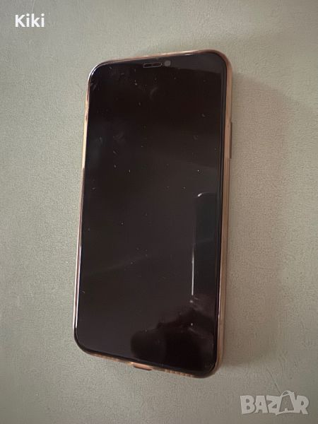 iPhone X  с тъмен протектор и аксесоари, снимка 1