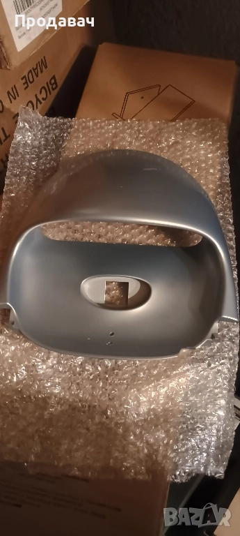 Каска над часовник от Peugeot/Пежо 206., снимка 1