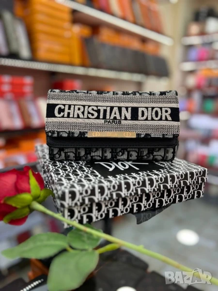 портмоне с кутия christian dior , снимка 1