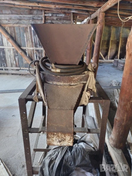 Продавам фуражомелка. Работеща, снимка 1