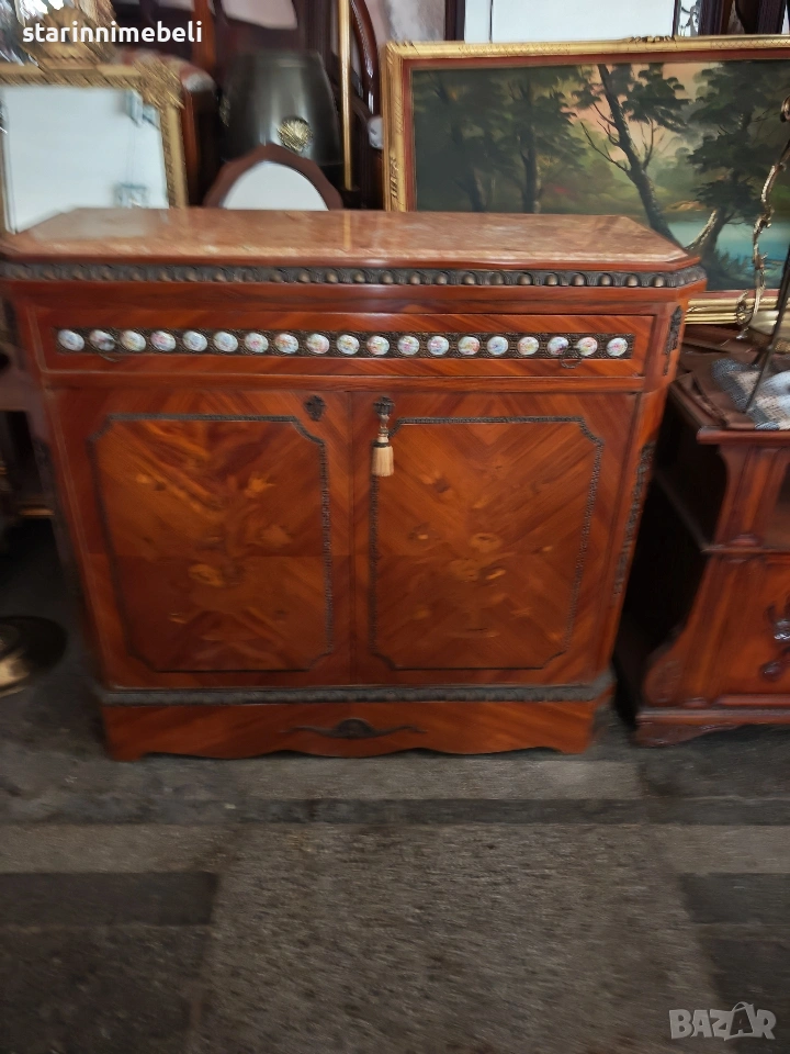 Антикварен бар шкаф , снимка 1