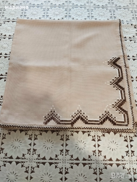 ръчно-бродирани карета 65/65см., снимка 1