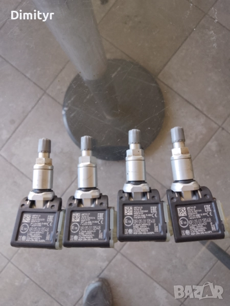 4 бр. оргинални датчика за налягане TPMS в гумите на BMW , снимка 1