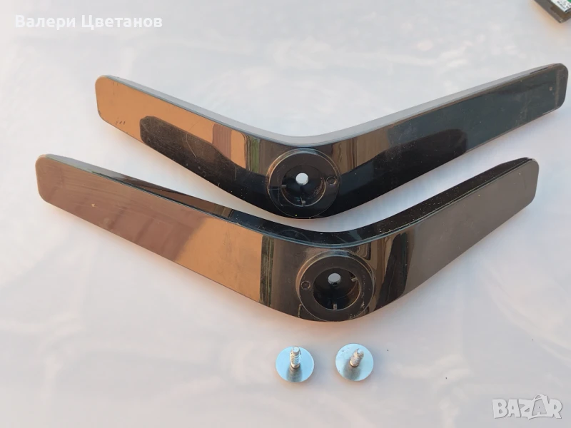 крачета  телевизор TELEFUNKEN 43FAE5510, снимка 1