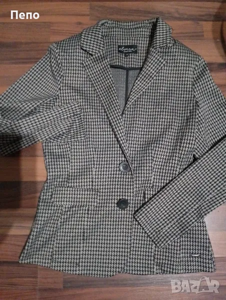 Дамско сако, снимка 1