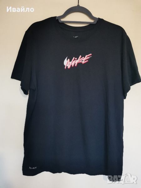 Nike Swoosh Tour Center T Shirt

, снимка 1