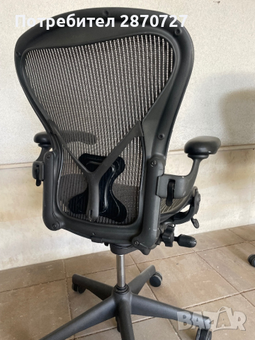 Ергономичен офис стол Herman Miller Aeron, снимка 5 - Столове - 44990300