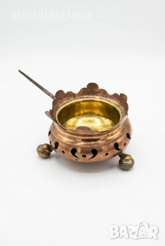 Античен турски меден и бронзов мангал, снимка 2 - Антикварни и старинни предмети - 53993310