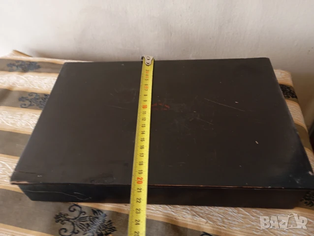 Стара дървена кутия, снимка 4 - Други ценни предмети - 51024735