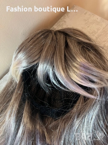 Перука с бретон в сребристо сив цвят с бели връхчета ❤️, снимка 4 - Аксесоари за коса - 53005840