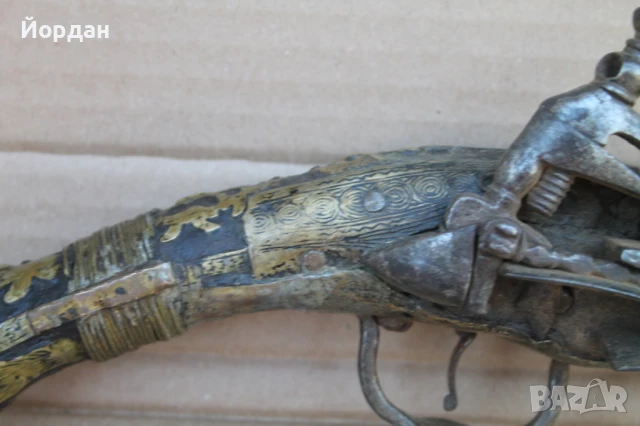 Арнаутски кремъчен пистолет , снимка 3 - Антикварни и старинни предмети - 51407958