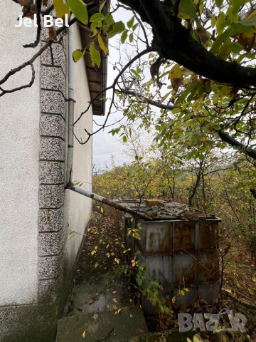 Къща на 2 Етажа в Казанлък с 1.1 дк Двор във Вилна Зона "Старите Лозя", снимка 6 - Къщи - 52183841