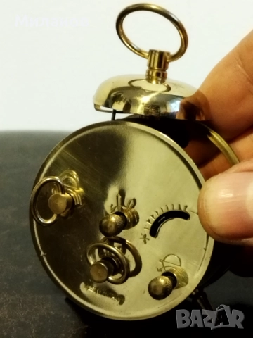 Стар механичен будилник, настолен часовник, снимка 5 - Антикварни и старинни предмети - 51979114