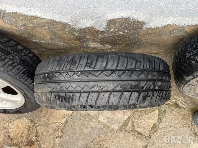 Комплект гуми с джанти за NISSAN, снимка 2 - Гуми и джанти - 53938564