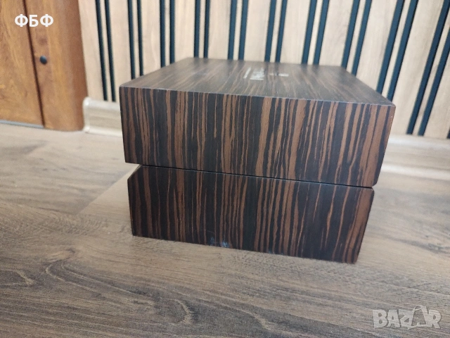 Corum кутия от часовник, снимка 5 - Антикварни и старинни предмети - 53231543