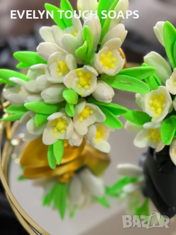 Букет „Кокичета“ от глицеринов сапун, снимка 15 - Козметика за тяло - 53360699