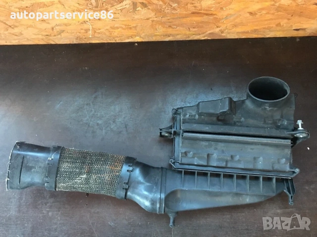 Кутия въздушен филтър за Mercedes CLS KM W219 (2008) ?6420940204 10800