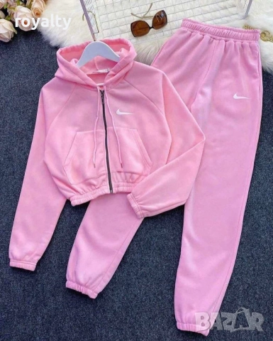 Nike розов дамски комплект