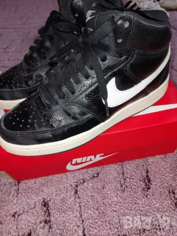 Дамски кецове Nike