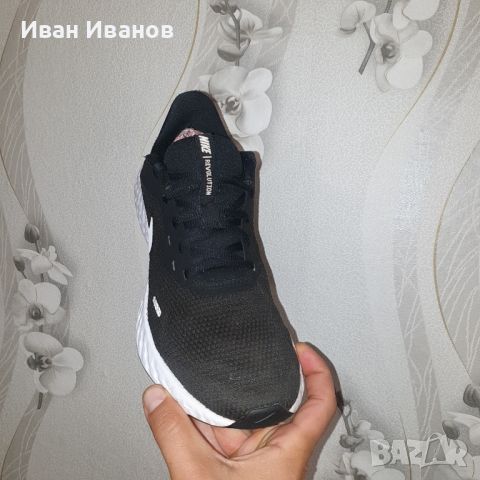 Маратонки Nike Revolution 5 номер 41,5 -42, снимка 7 - Маратонки - 44499440