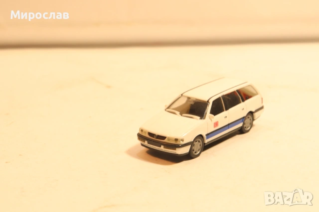 HERPA H0 1/87 VW PASSAT МОДЕЛ КОЛИЧКА, снимка 3 - Колекции - 54215636