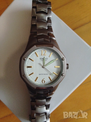Часовник Casio 