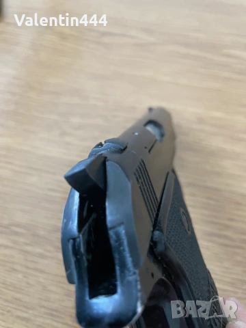 Пистолет "МАБ", кал 6,35 -ДЕАКТИВИРАН/ОБЕЗОПАСЕН, снимка 4 - Бойно оръжие - 54191927