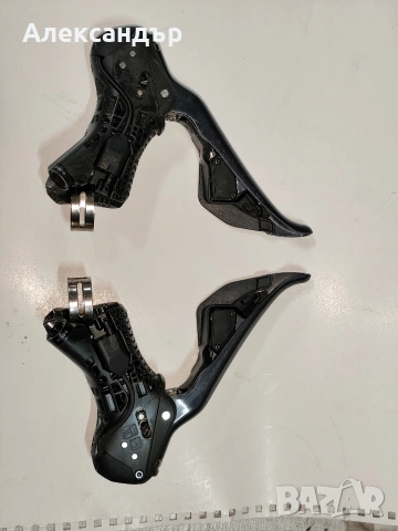 Shimano Ultegra ST-R8070 Di2

