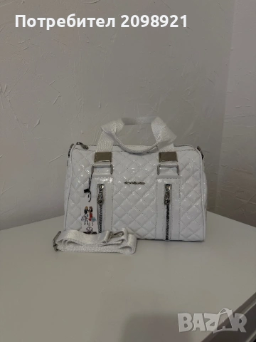 Дамски чанти, снимка 6 - Чанти - 54055433